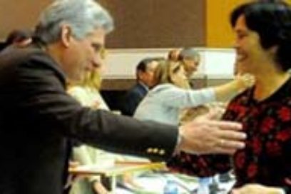 Elogia Díaz-Canel excelencia de Centro de Inmunología Molecular