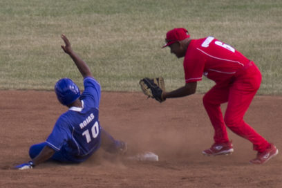 Out 27: Veteranos de Occidente imponen el ritmo