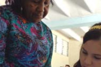 Reconocen labor de educadores cubanos