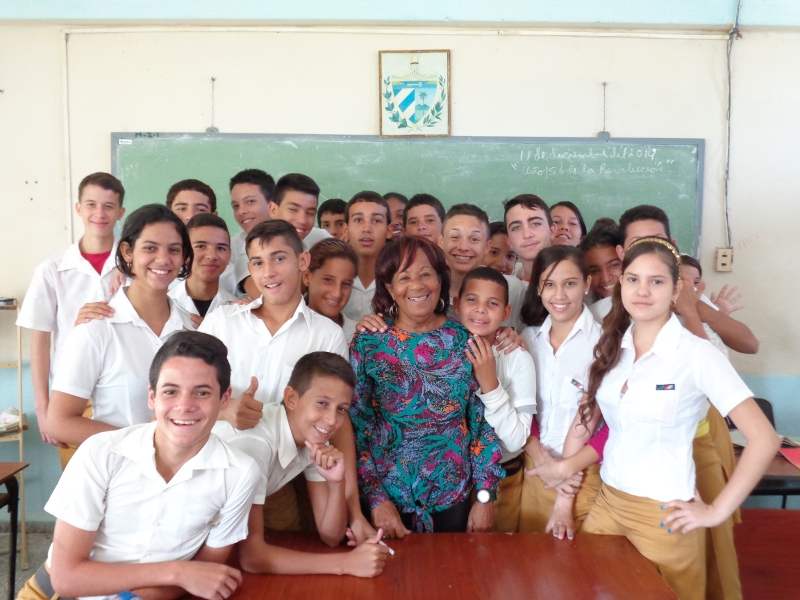 Matilde recuerda a todos sus alumnos y les guarda cariño, incluso a los primeros, que hoy son mayores que ella. Foto: De la autora