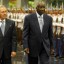 El General de Ejército Raúl Castro Ruz (I), Presidente de los Consejos de Estado y de Ministros de Cuba, junto a, Freundel Stuart (CD), Primer Ministro de Barbados, Ministro de Seguridad Nacional, de Servicio Público y Desarrollo Urbano, durante su recibimiento oficial, en el Palacio de la Revolución, en La Habana, Cuba, el 07 de diciembre de 2014. Foto: Abel Padrón Padilla/ AIN