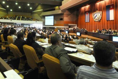 Crecimiento del 4% del PIB, una meta tensa pero lograble