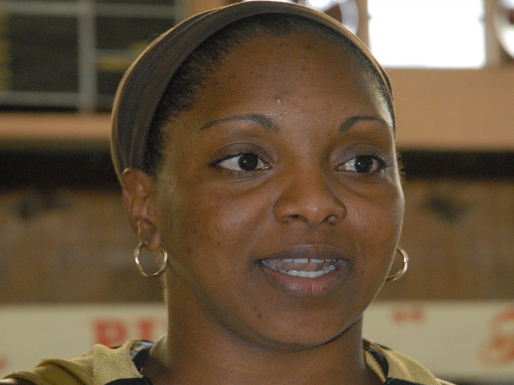 “Las muchachas están muy concentradas en alcanzar la medalla de oro”, afirmó la jugadora pinareña Romero. Foto de Daniel Mitjáns