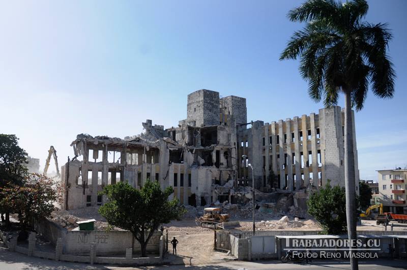 Demolición Hospital infantil Pedro Borrás Astorga Vedado La Habana Cuba (1)