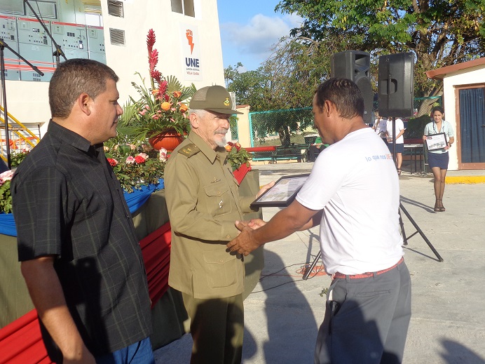 Inaugura Ramiro Valdés Menéndez subestación eléctrica de cayo Santa María