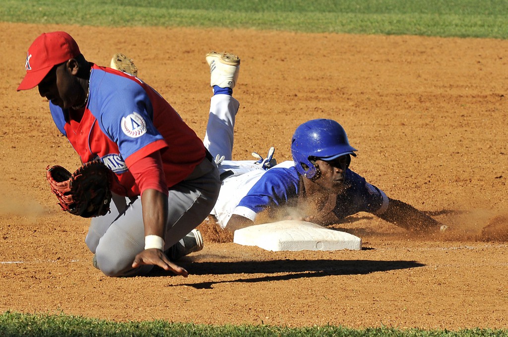 Industriales barrió a Artemisa en el inicio de la segunda etapa de la 54 Serie Nacional de Béisbol. Foto: José Raúl Rodríguez Robleda