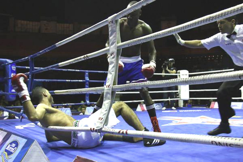 Erislandy Savón propinó su segundo KO en series mundiales. foto: Tomada de JIT