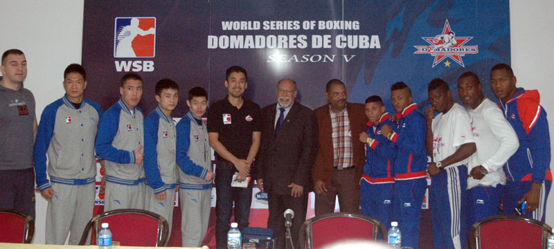 Los equipos de los Domadores de Cuba y Dragones de China se enfrentarán este viernes en La Habana. Foto: César A. Rodríguez.