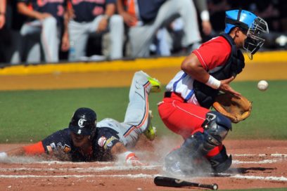 Vegueros triunfa sobre Caribes y está en la final
