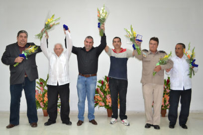 Examples of Honorable Cubans