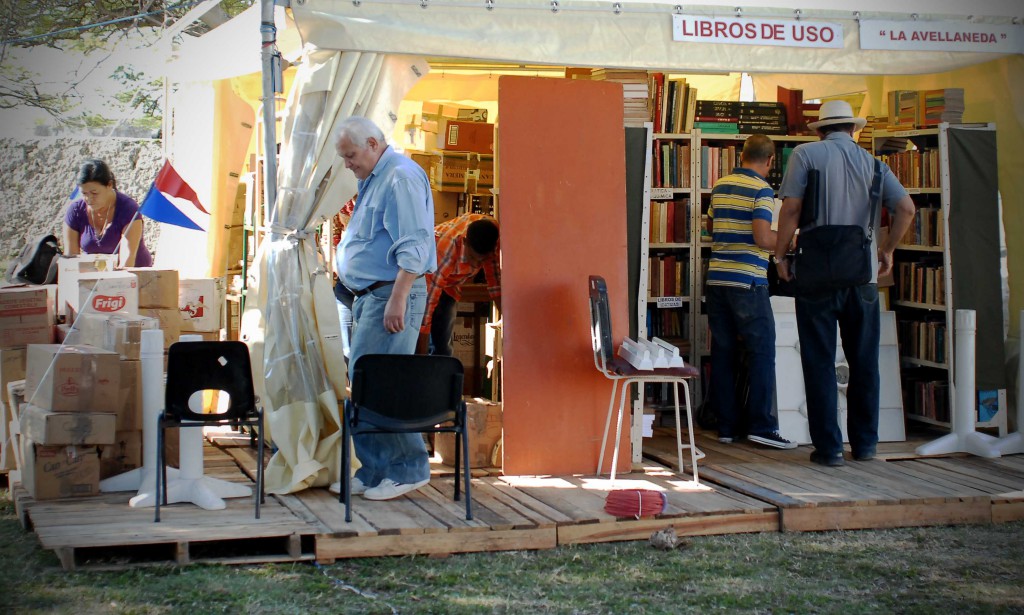 HG Preparativos de apertura  Feria del libro. (9)