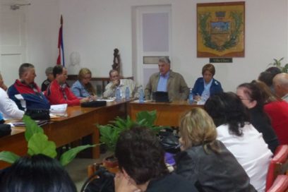 Exhorta Díaz-Canel a fortalecer una política de comunicación en defensa de la Revolución