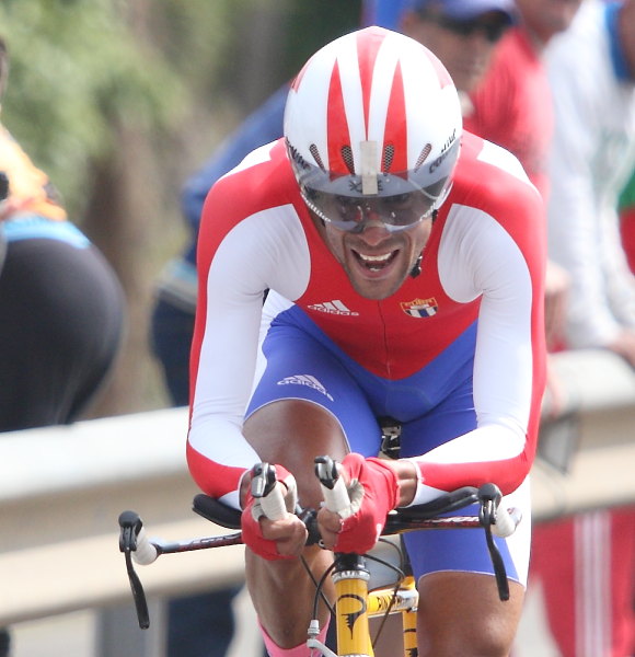 José Mojica defendió su primer lugar en la clasificación general individual y es el virtual campeón del Clásico Nacional 2015. Foto: Otmaro Rodríguez