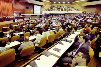 Proponen bases de política cubana de informatización