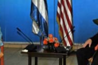 Recibe canciller cubano a delegación de congresistas estadounidenses