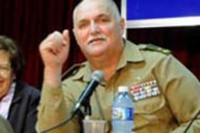 Reto a la Soledad acapara atención en Feria del Libro