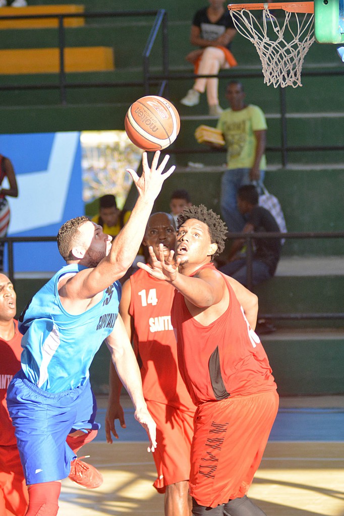 Capitalinos y Santiago de Cuba se verán las caras en la semifinal del certamen. Foto: Gabriela López Dueñas.