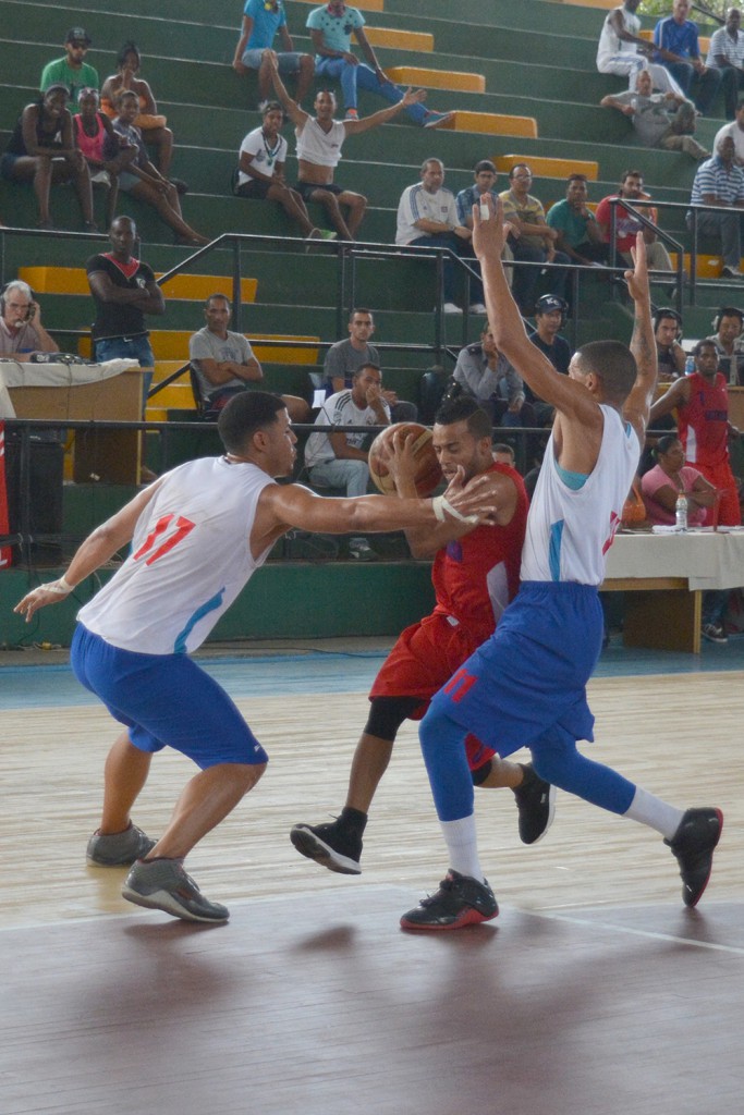 La Liga Superior de Baloncesto entra en su fase final. Foto: Gabriela López Dueñas