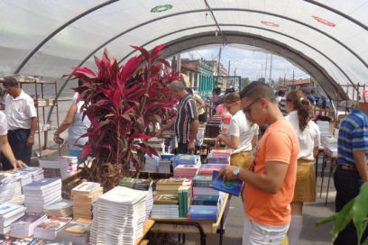 Comienza la fiesta del libro en Pinar