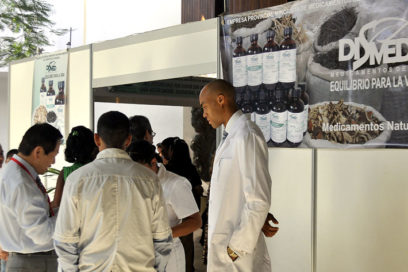 Medicina tradicional cubana cada vez más cerca de la población