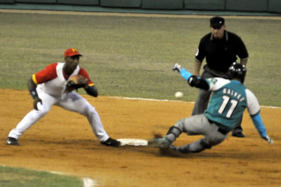 Out 27: Espectacular abrazo en Matanzas