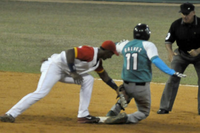 Out 27: Piratas a un triunfo del tesoro