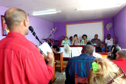 La mira sindical en la economía