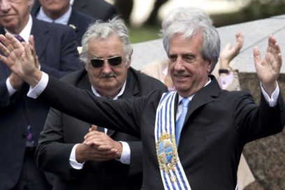 Tabaré Vázquez asume presidencia uruguaya