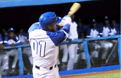 Yulieski Gurriel en su segundo año con Industriales volvió a tener un excelente rendimiento. Foto: José Raúl Rodríguez Robleda