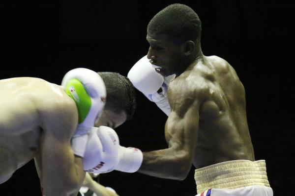 Andy Cruz sigue imbatible en la V Serie Mundial de Boxeo: foto: Domadores de Cuba.