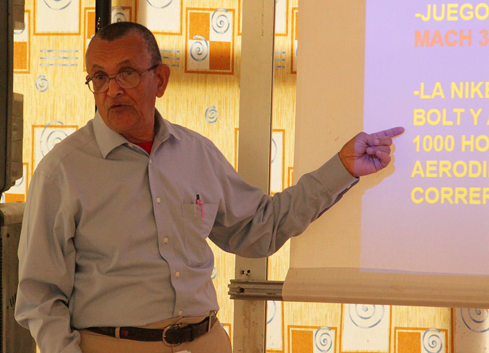 El doctor Víctor Manuel Cabrera Oliva y su vinculación con el deporte por más de dos décadas.