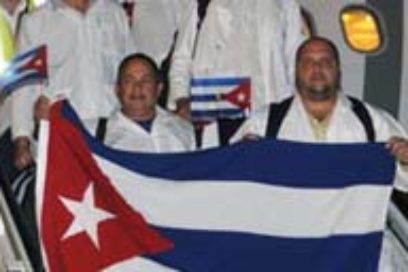 En Cuba colaboradores de la salud que combatieron el Ébola