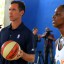 Steve Nash, a la izquierda, fue una de las leyendas que este fin de semana prestigiaron las acciones de la NBA en La Habana. Foto: Joaquín Hernández.