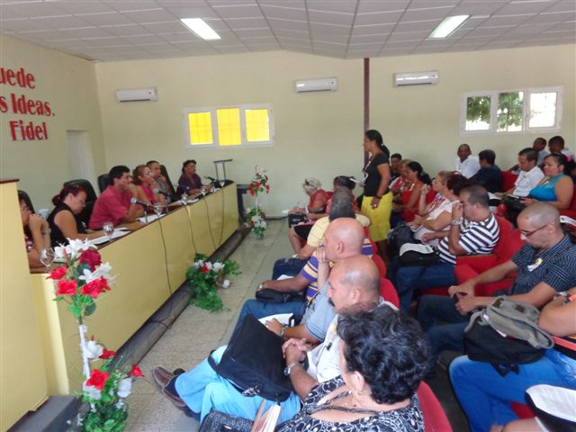 Asamblea de balance de la Anir en Holguín. Foto: Manuel Valdés Paz