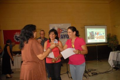 Entregan premios del concurso periodístico Primero de Mayo