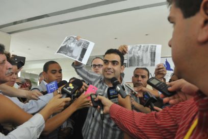 Estudiantes denuncian presencia del asesino del Che