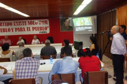 Aprecia Díaz-Canel labor de trabajadores holguineros