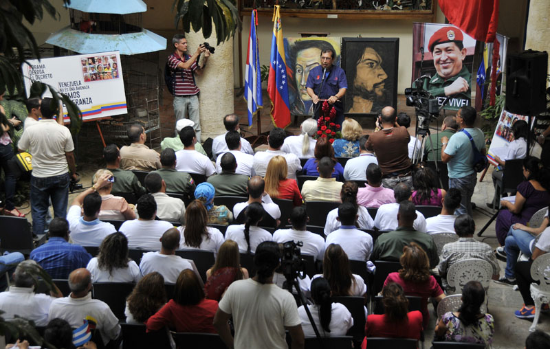 JH Adán Chávez 02