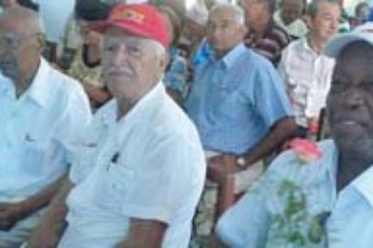 Reconocen en Santiago de Cuba a veteranos dirigentes sindicales