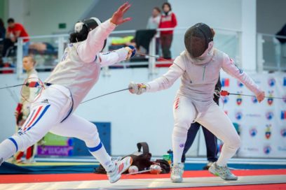 Bronce y boleto en espada femenina