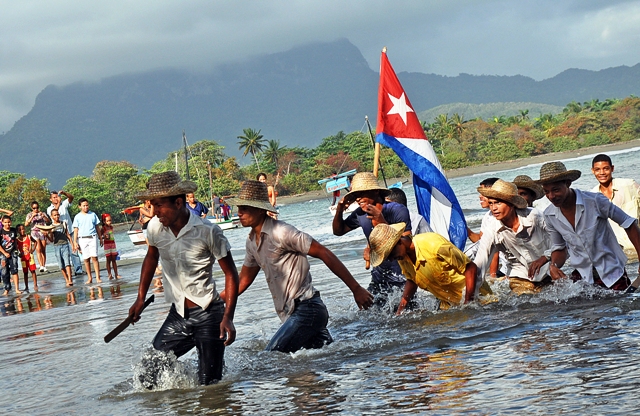 Todos los años el pueblo de Baracoa rememora el primero de abril| foto: Rodny Alcolea.