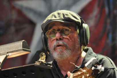 Canta Silvio en Santa Clara