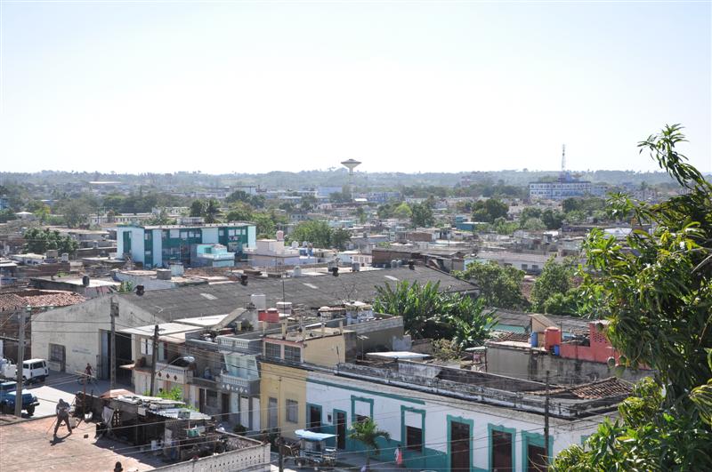La falta de tierras estatales afecta el proceso de entrega de solares yermos. (foto: Vicente Brito)