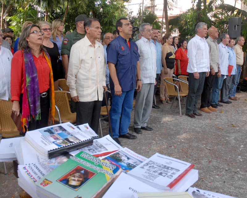 Una vista de la presidencia del solidario acto, encabezada por el Primer vicepresidente cubano, Miguel Díaz-Canel