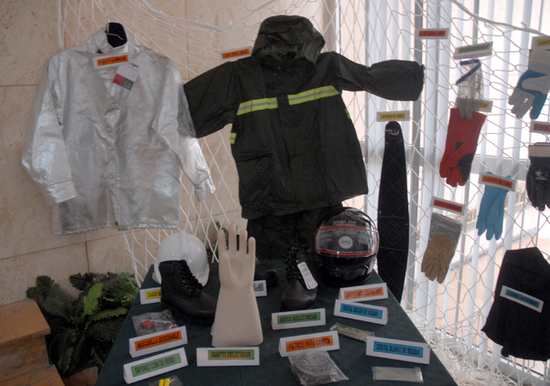 Es preciso alcanzar un comportamiento responsable con el uso de los medios de protección individual. Foto: Agustín Borrego