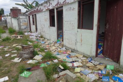 Cementerio de libros en la Universidad del Pinar del Río