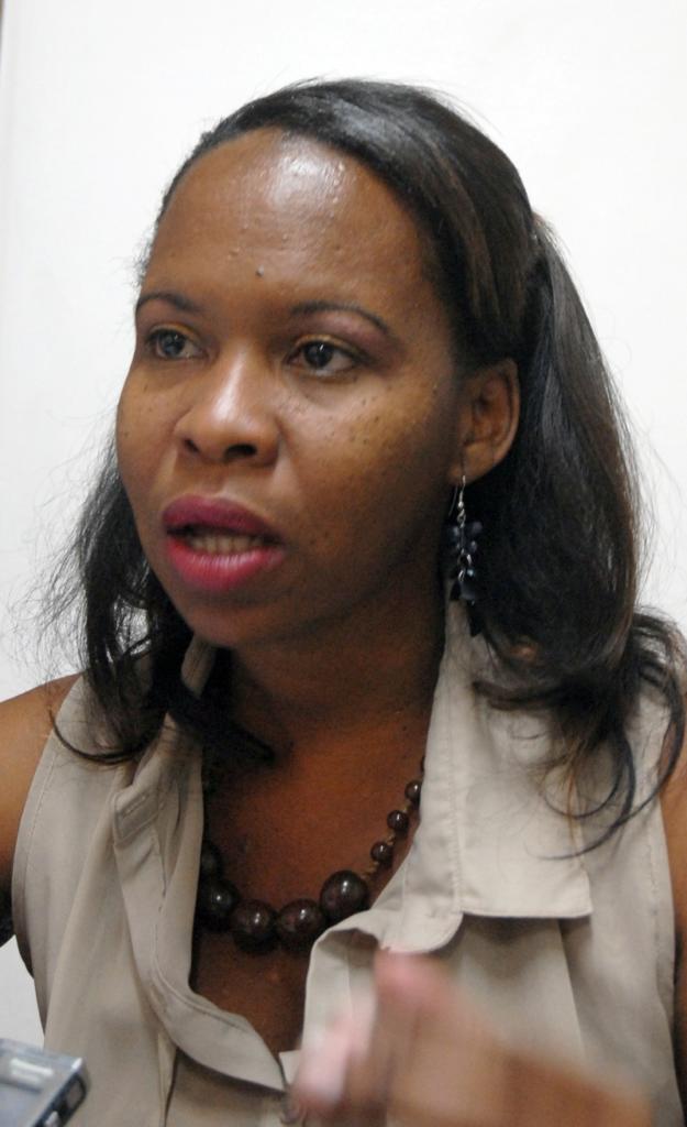 Yamirka Robert Brady profesora universitaria que investiga en Santiago de Cuba sobre la exclusión social de los homosexuales masculinos. Foto: Agustín Borrego