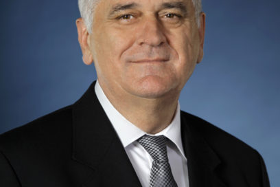 Biografía oficial del excmo Sr. Tomislav Nikolić, presidente de la República de Serbia