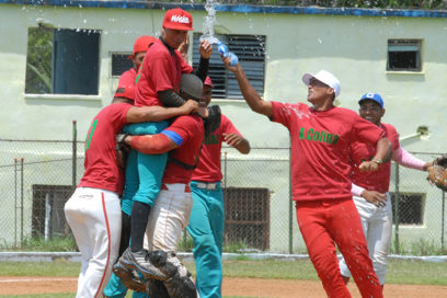 Cuba-México en béisbol: Colina alza la corona