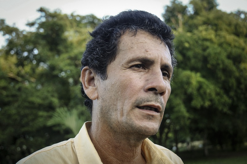 Antonio Espinosa Martínez es un estudioso de la figura martiana y atiende solícito a cualquier visitante que llega hasta Dos Ríos en busca de respuestas. | foto: René Pérez Massola